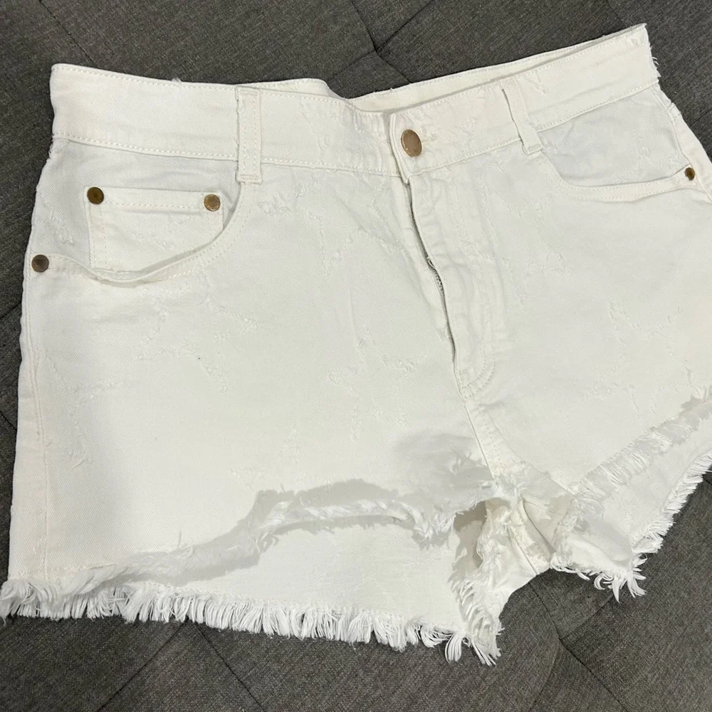STELLA MCCARTNEY • White Cutoff Shorts • Sz 31 • - Picture 3 of 10